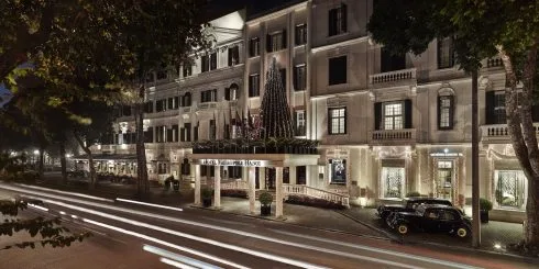 Đón Giáng sinh ấm áp tại khách sạn cổ kính nhất Hà Nội - Metropole Hà Nội.