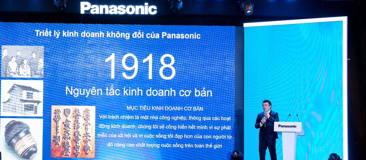 Theo ông Yoichi Marukawa - Tổng giám đốc Panasonic Việt Nam nguyên tắc kinh doanh cần hướng về con người và xã hội Theo ông Yoichi Marukawa - Tổng giám đốc Panasonic Việt Nam nguyên tắc kinh doanh cần hướng về con người và xã hộiTheo ông Yoichi Marukawa - Tổng giám đốc Panasonic Việt Nam nguyên tắc kinh doanh cần hướng về con người và xã hội