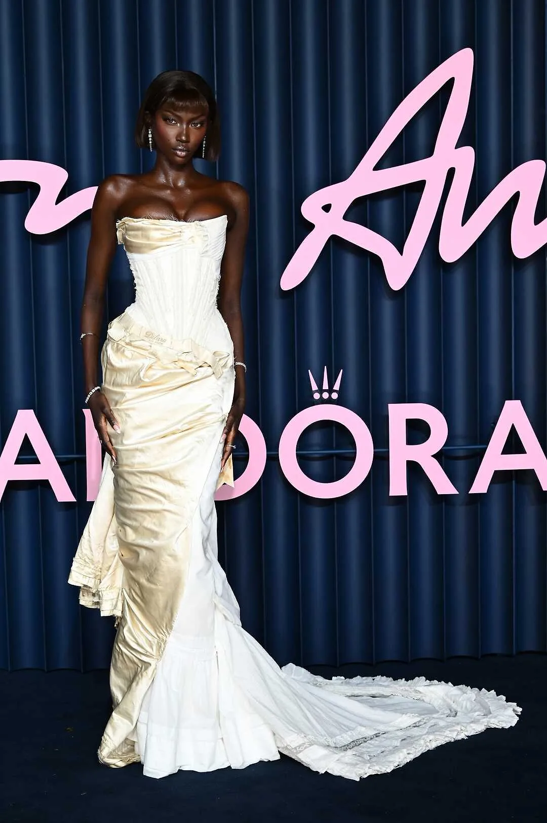 Anok Yai tại The Fashion Awards 2025