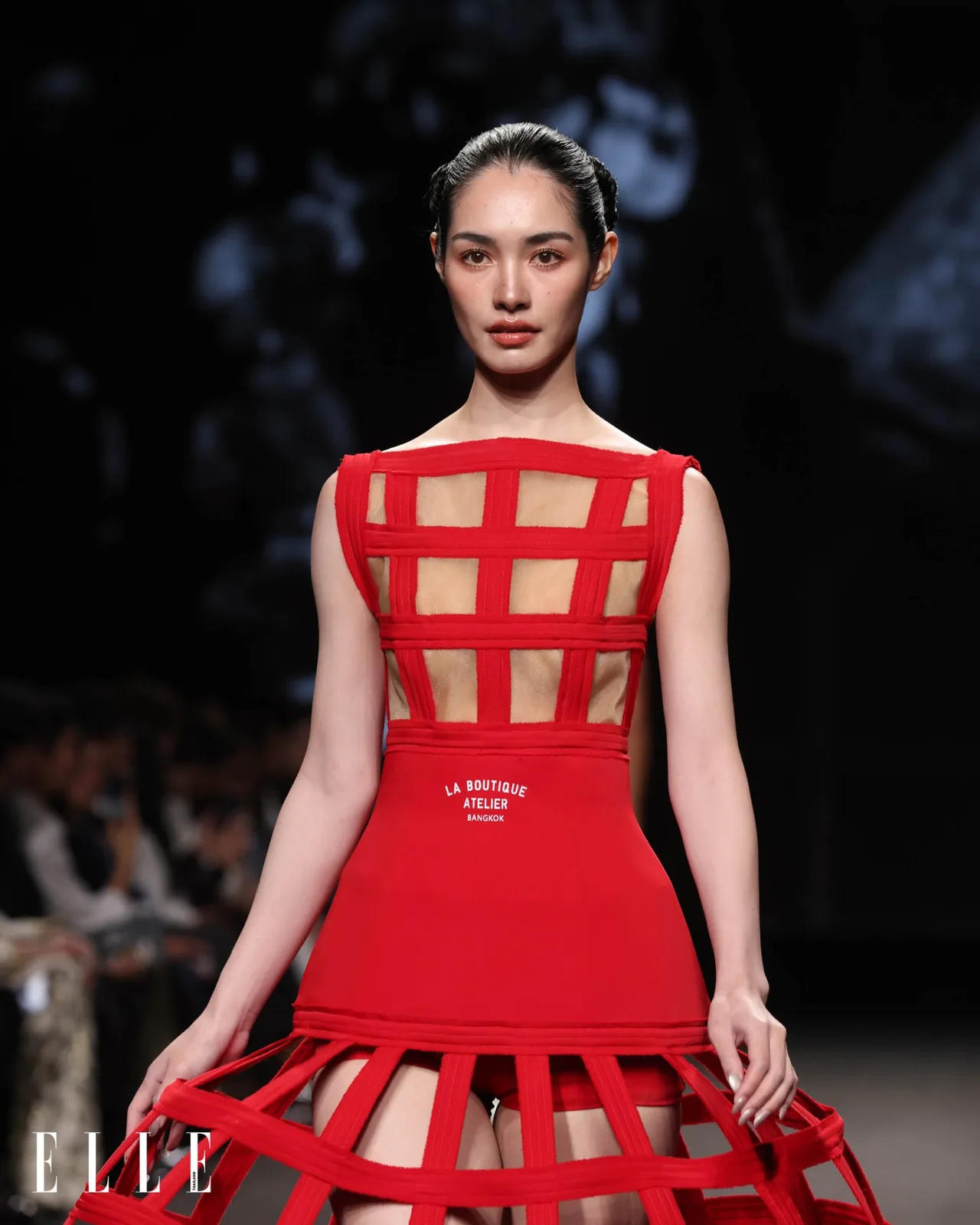 LA BOUTIQUE cũng ủng hộ triết lý này với bộ sưu tập The Architectural Body Atelier 2026