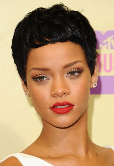 Rihanna khoe kiểu tóc đẹp dreadlock trên Instagram ELLE VN