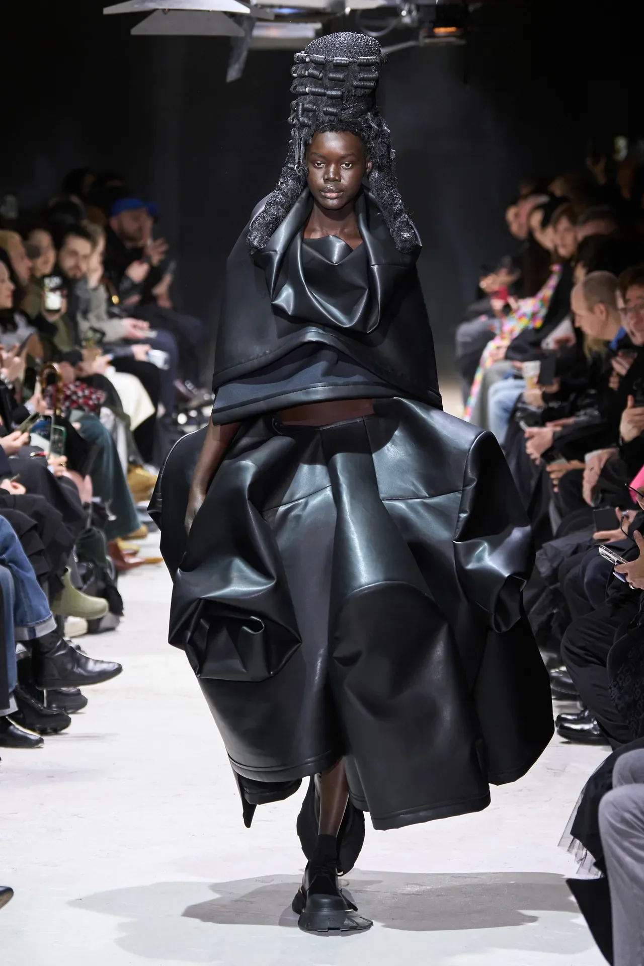 Comme des Garçons Thu-Đông 2026
