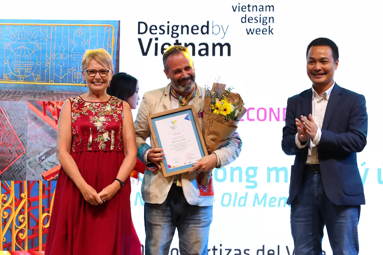 Del Valle Cortizas Diego Vietnam Design Week