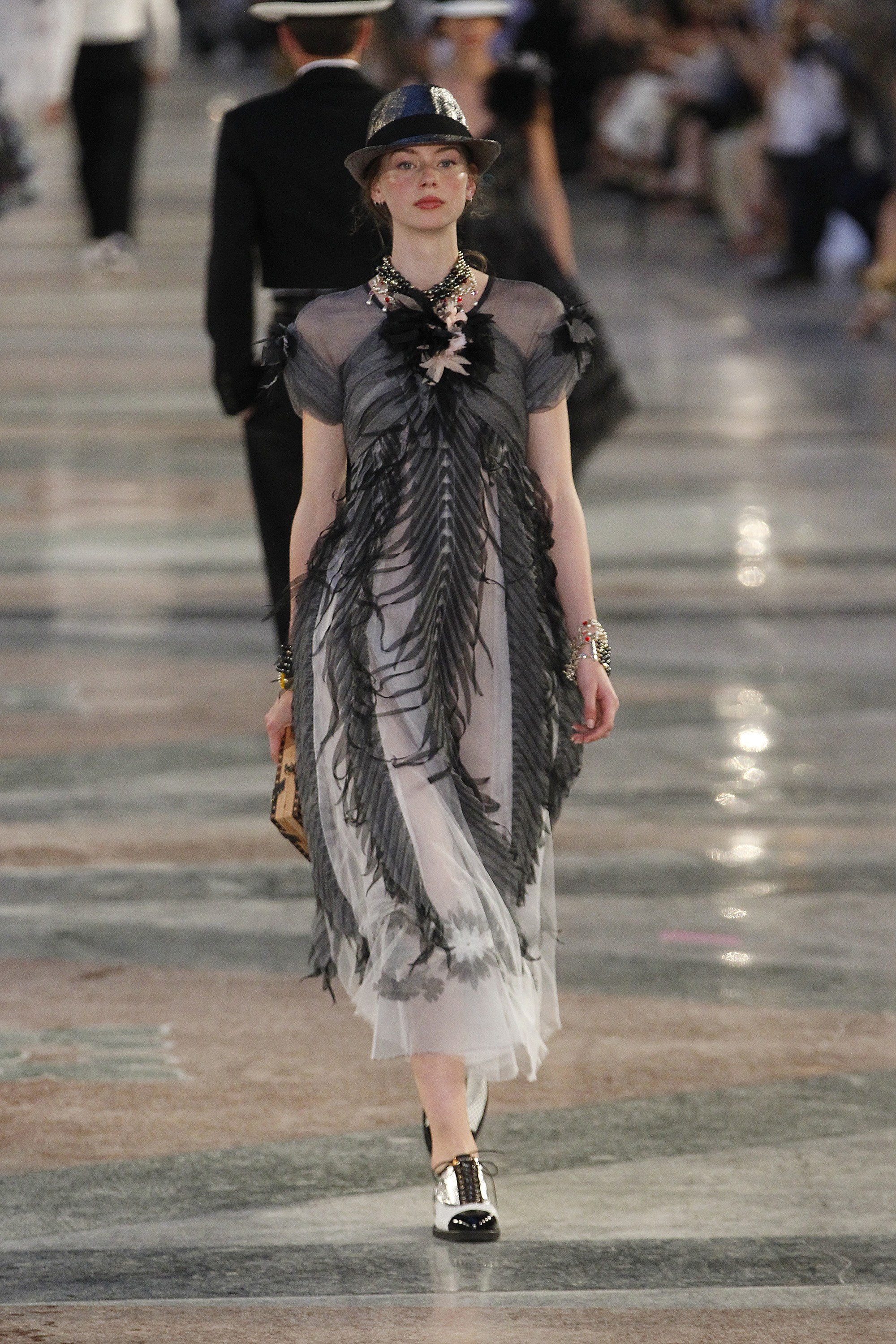 BST Chanel Resort 2017 – ellevietnam 08