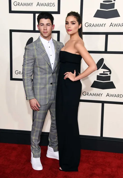 Nick Jonas và Olivia Culpo
