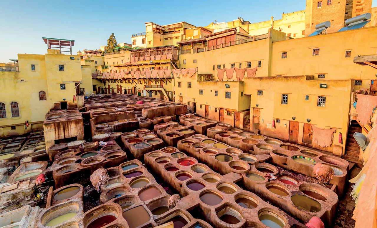 Morocco du lịch xưởng nhuộm da ở Fez Morocco du lịch xưởng nhuộm da ở Fez