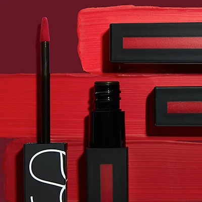 tuyên ngôn son đỏ từ NARS