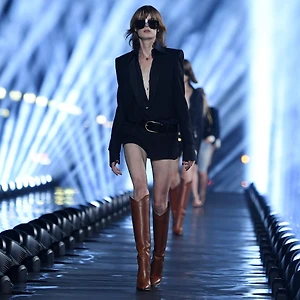 Tin thời trang - Saint Laurent rút khỏi Tuần lễ Thời trang Paris