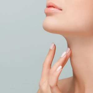 Chăm sóc da cổ đúng cách để có vùng da cổ mịn màng