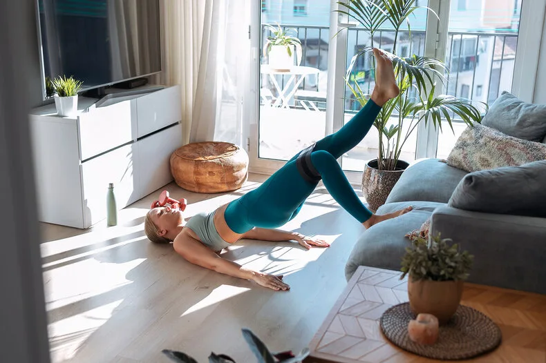 Tư thế cây cầu yoga giúp bạn bắt đầu ngày mới hiệu quả hơn Tư thế cây cầu yoga giúp bạn bắt đầu ngày mới hiệu quả hơn