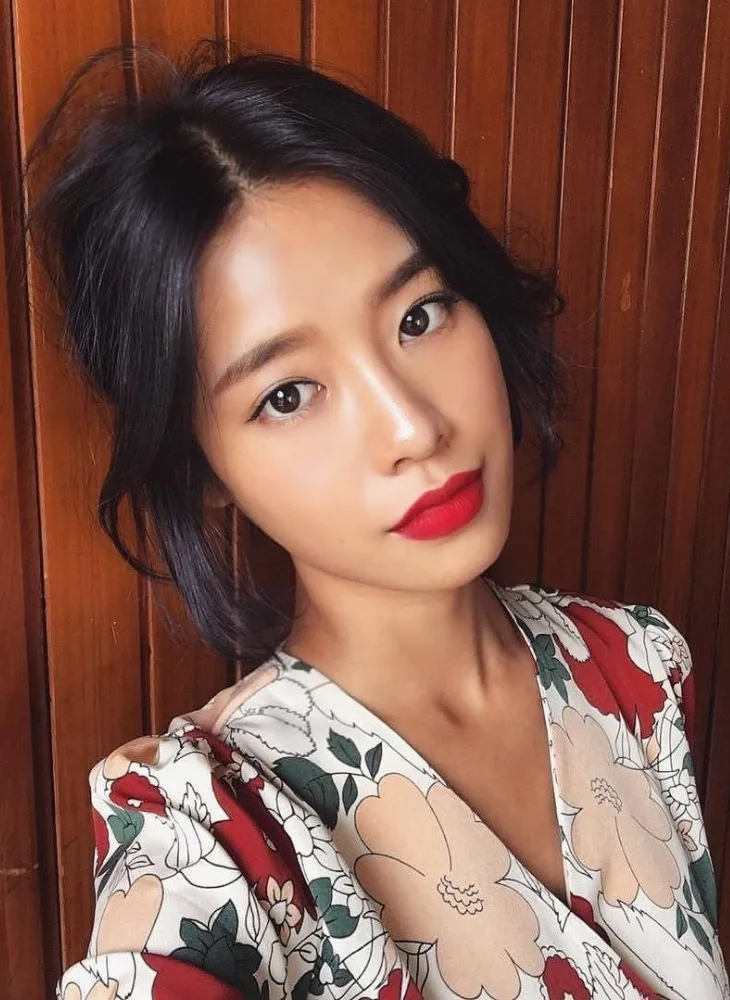 màu son môi đỏ đậm quyến rũ