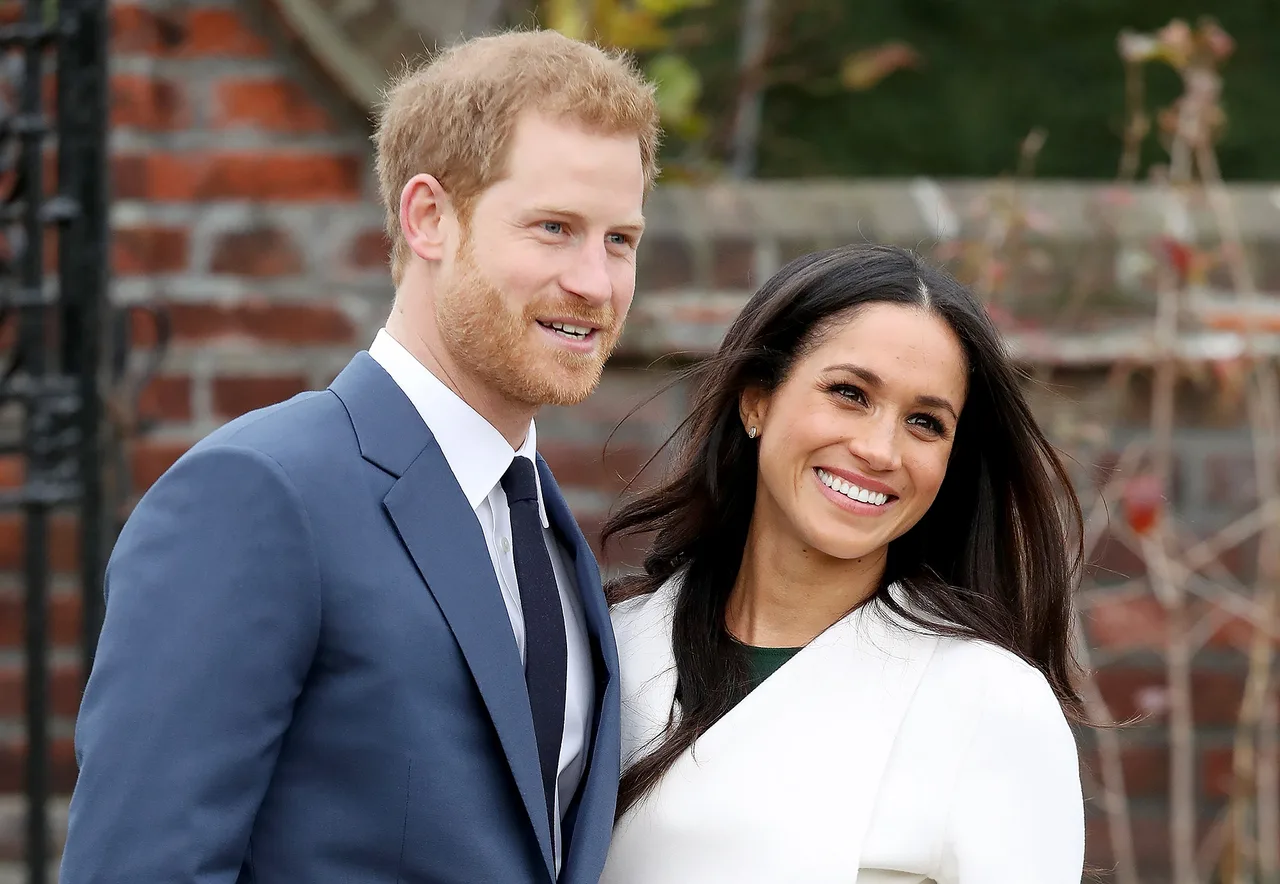 Hé lộ nhân vật Hoàng gia '' ngầm'' đứng sau gu thời trang chuẩn mực của Meghan Markle Hé lộ nhân vật Hoàng gia '' ngầm'' đứng sau gu thời trang chuẩn mực của Meghan Markle