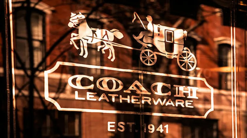 Vì sao thương hiệu Coach đổi tên thành Tapestry? Vì sao thương hiệu Coach đổi tên thành Tapestry?