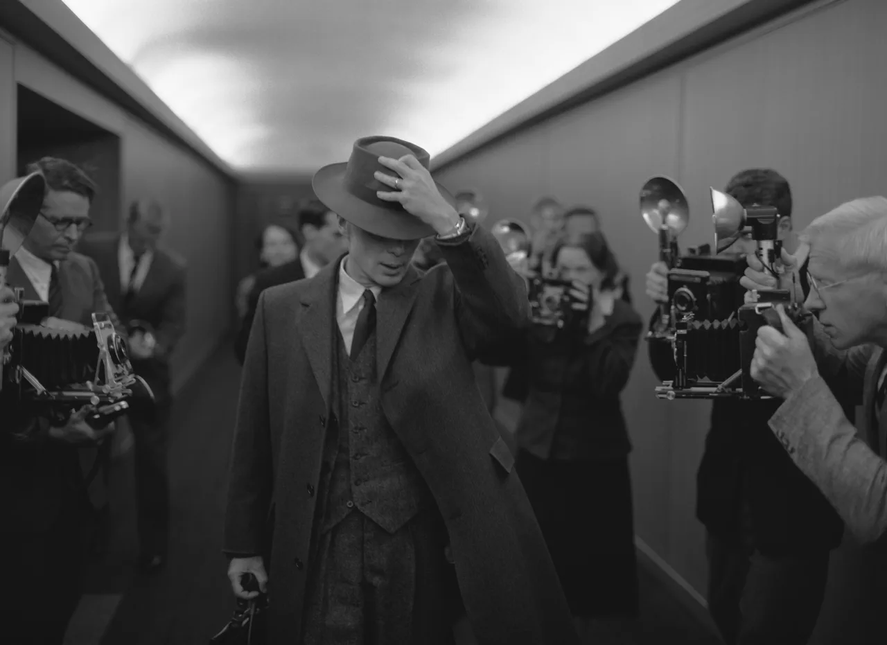 đồng hồ Oppenheimer