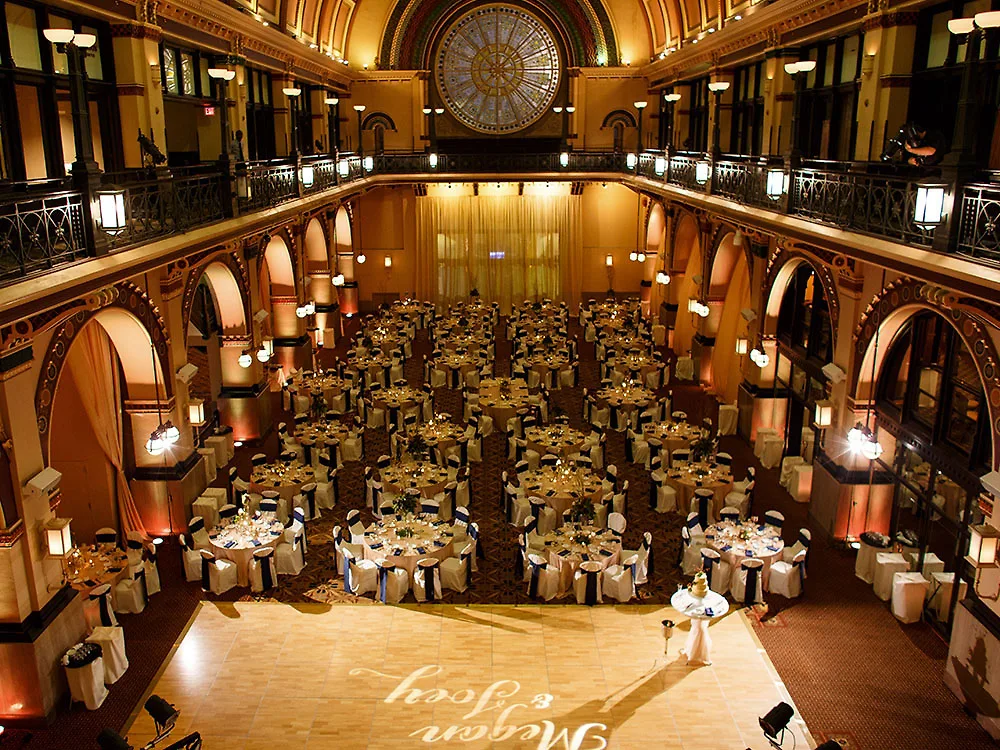 khách sạn crowne plaza 2 