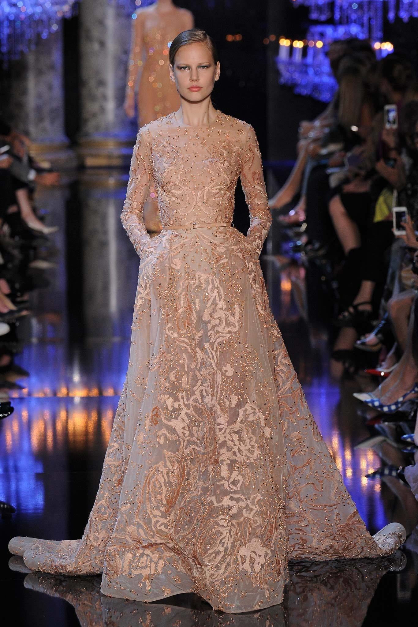 Elie Saab cùng giấc mơ tôn vinh người phụ nữ - ELLE VN
