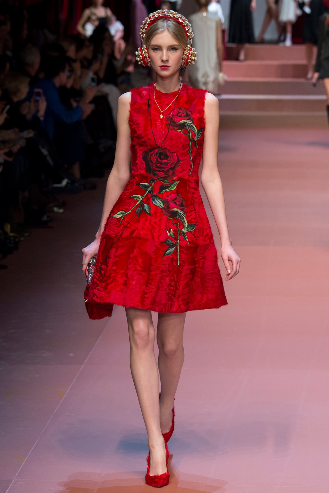 Bộ sưu tập Dolce&Gabbana Thu Đông 2015 Ellevn