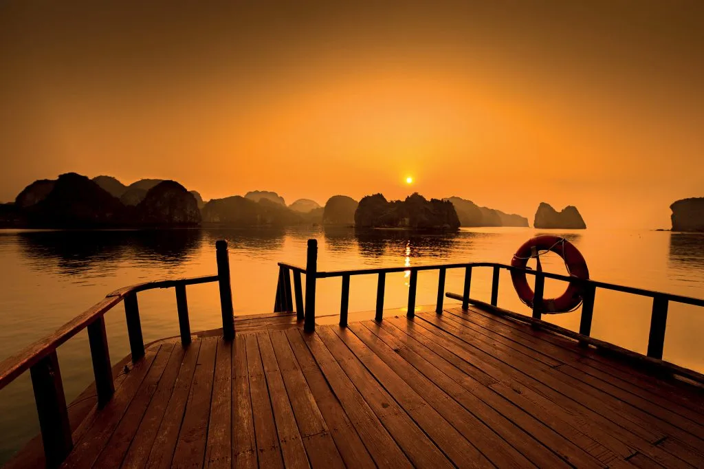 hòn đảo vịnh Lan Hạ Quảng Ninh hòn đảo vịnh Lan Hạ Quảng Ninh