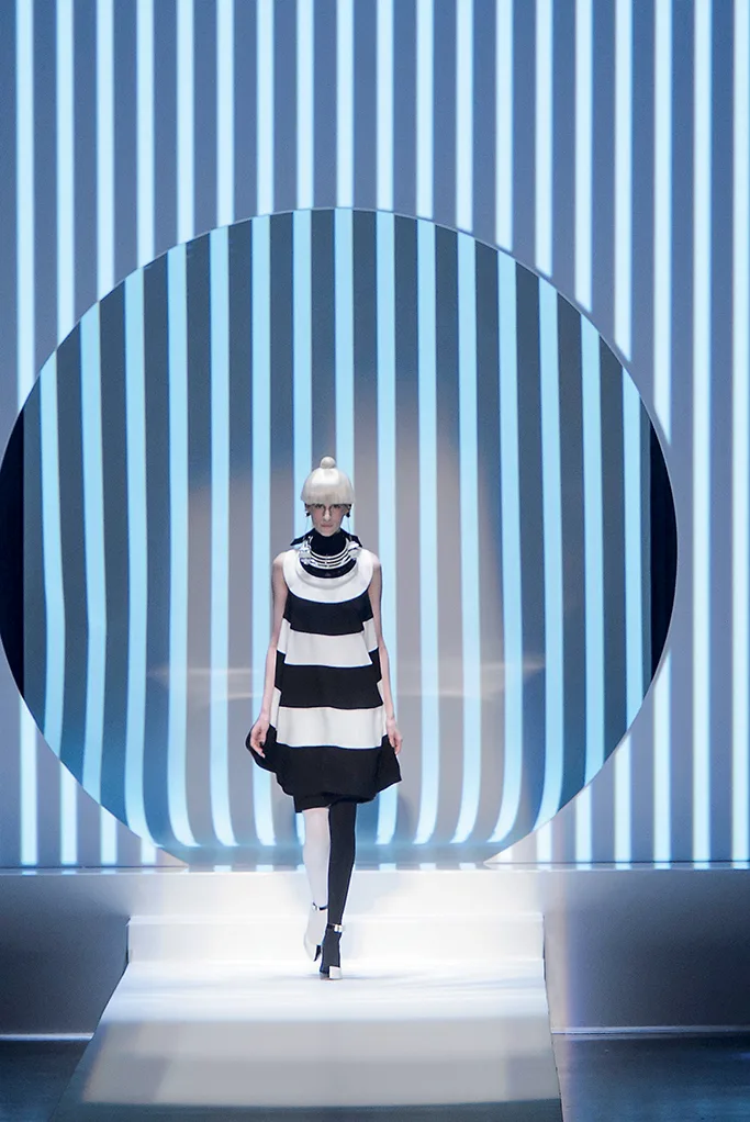 Haute Couture 16 Haute Couture 16