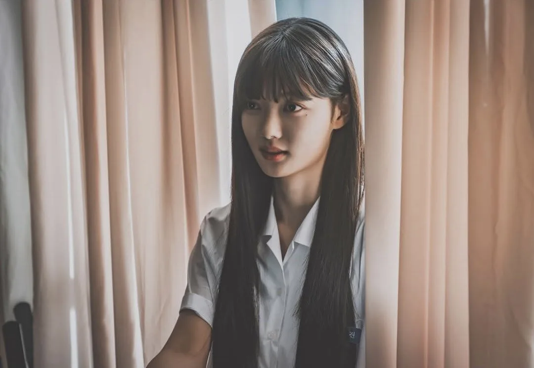 kim yoo jung vai Baek Ah Jin trong phim dear x netflix