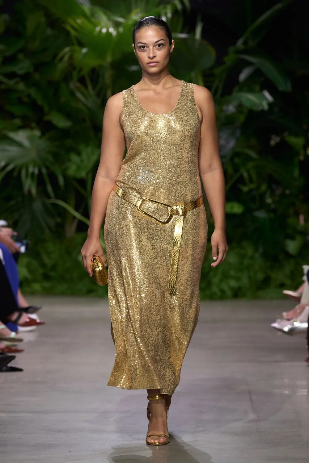 MK xuân hè 2023 look 57