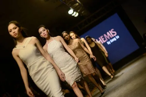 BST của Themis thể hiện sự cá tính, trưởng thành nhưng không kém phần quyến rũ của những người phụ nữ trẻ.