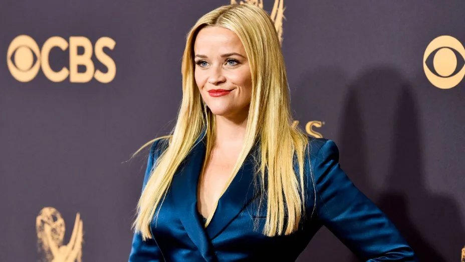 Trang phục thảm đỏ của Reese Witherspoon tại Emmy 2017 nói lên điều gì? Trang phục thảm đỏ của Reese Witherspoon tại Emmy 2017 nói lên điều gì?