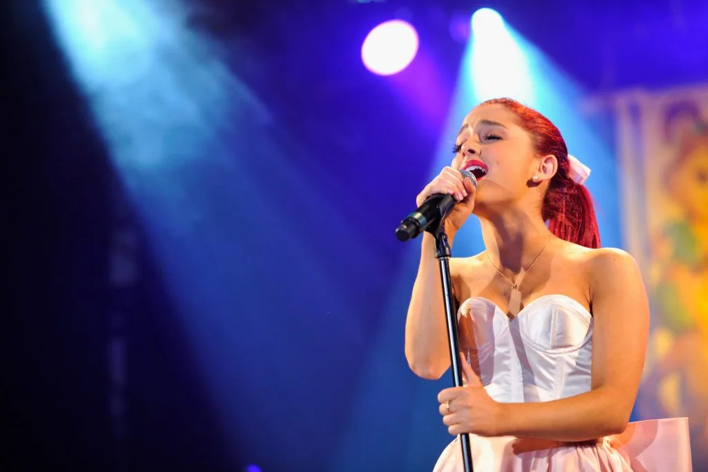 Ariana Grande - Hành trình trở thành "Dangerous Woman"