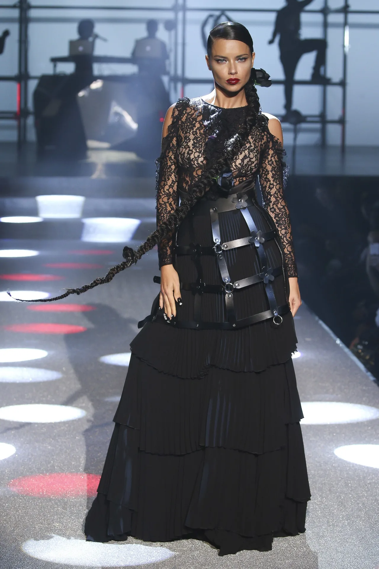 5 BST nổi bật trong ngày trình diễn thứ ba của NYFW Spring 2018 5 BST nổi bật trong ngày trình diễn thứ ba của NYFW Spring 2018