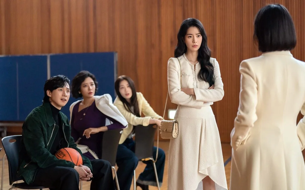 tiểu thư Lim Ji Yeon trong The Glory