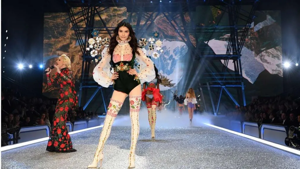 Tại sao thương hiệu nội y Victoria’s Secret chọn Thượng Hải là sàn diễn tiếp theo? Tại sao thương hiệu nội y Victoria’s Secret chọn Thượng Hải là sàn diễn tiếp theo?