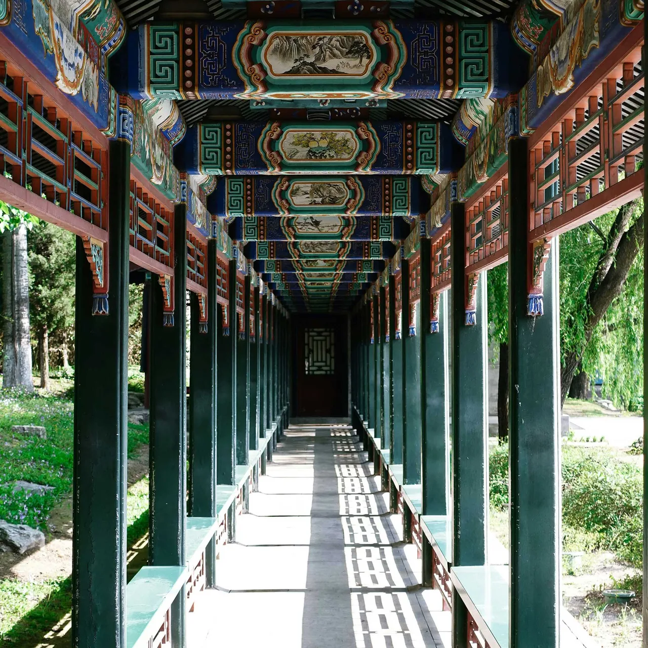 trường lang ở di hòa viên