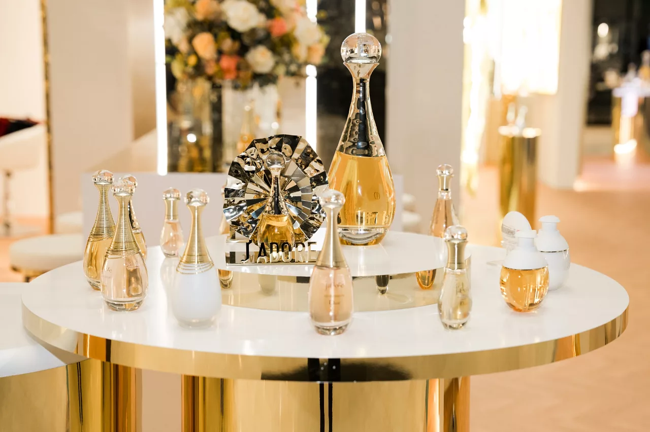Dior - các phiên bản của Dior J'adore