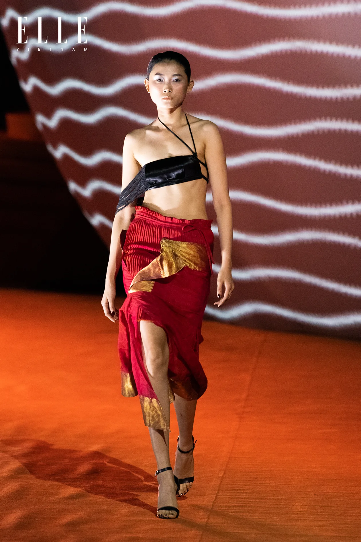 ELLE Fashion Show 2022 KHAAR BST Tóc look 24