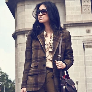 Kathy Uyên – Đường nào tôi thấy cũng đầy hoa
