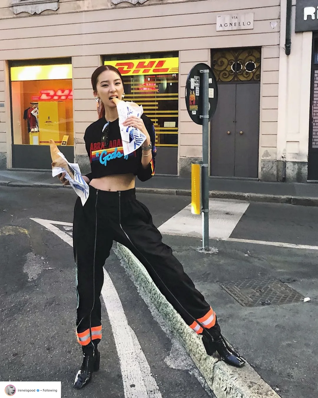 Bí quyết tạo dáng chuyên nghiệp từ nữ hoàng street style xứ Hàn Irene Kim 28