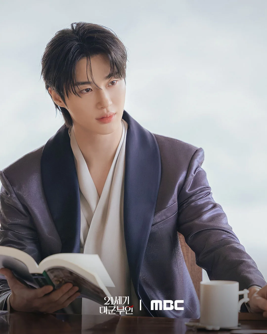 Byeon Woo Seok thành công khi khắc họa nhân vật Lee Ahn trong phim perfect crown