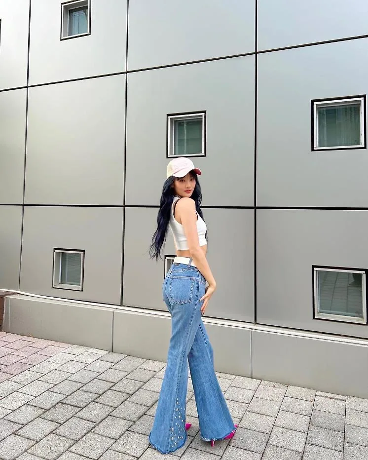 quần jeans bootcut