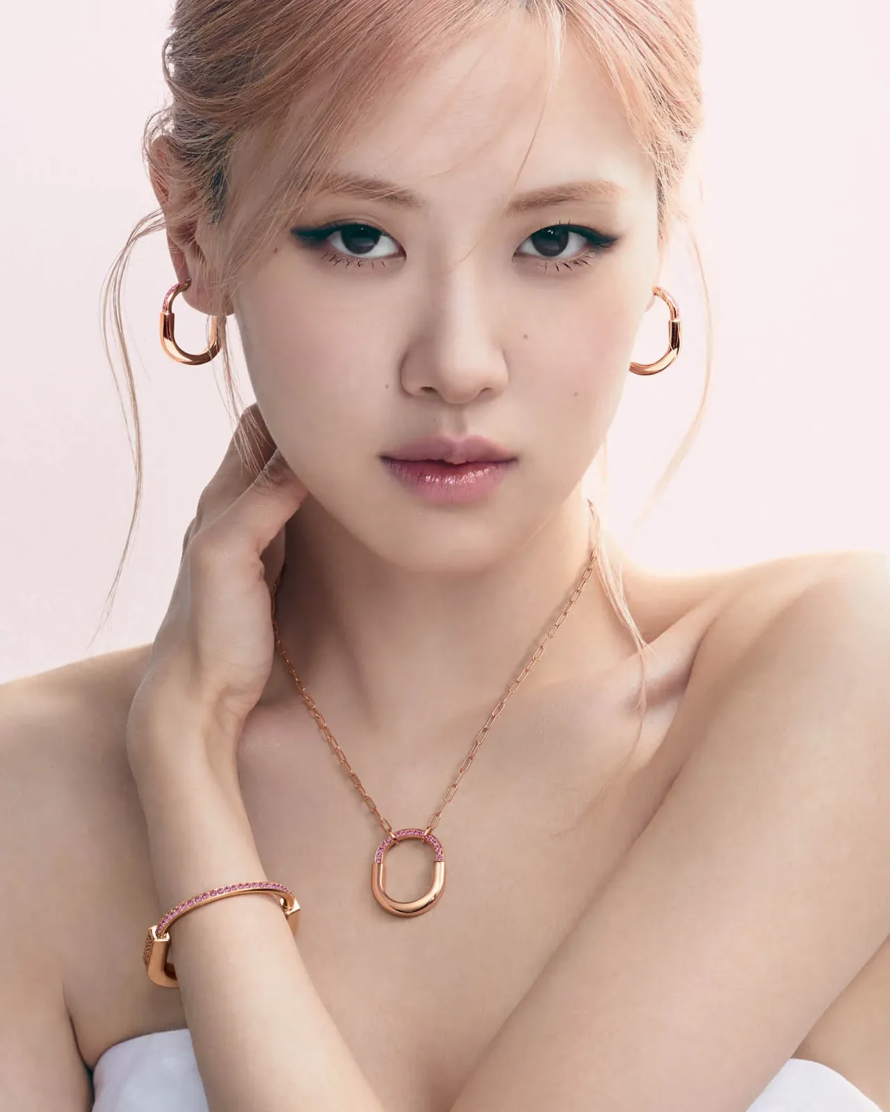Rose diện Tiffany & Co.