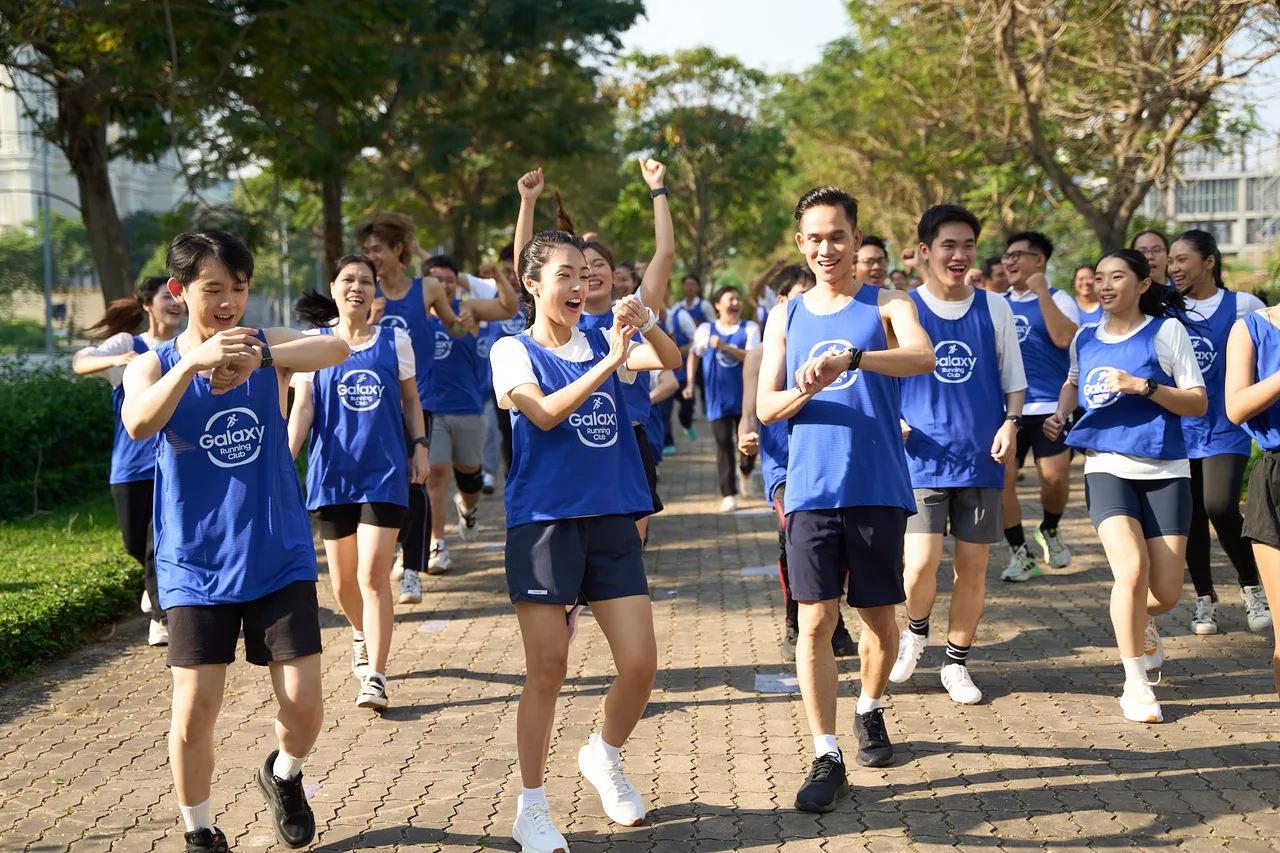 Voices of Galaxy xoay quanh CLB Samsung Galaxy Running Club.