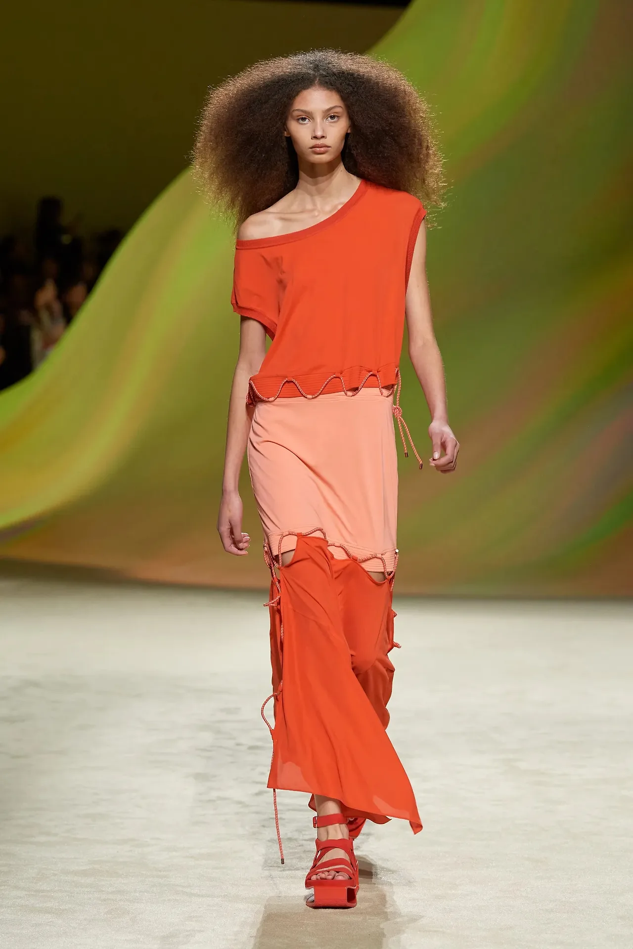 Hermès Xuân Hè 2023 look 30