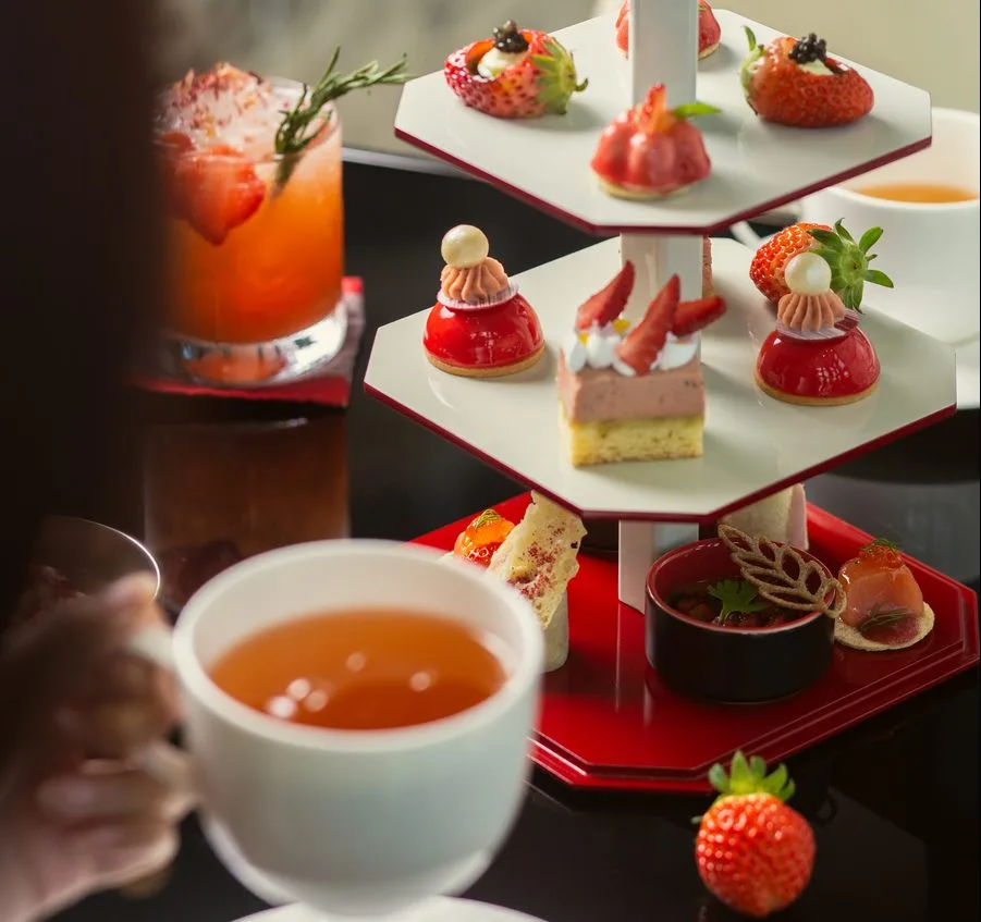 trà chiều đầm ấm ngày phụ nữ reverie
