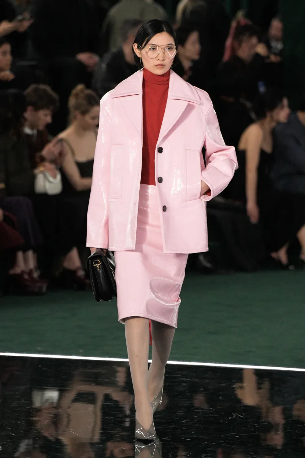 váy bút chì xẻ tà Gucci