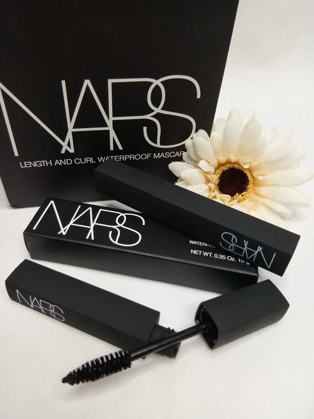 Chuốt mi NARS Length And Curl Waterproof Mascara 2in1 Cách trang điểm Chuốt mi NARS Length And Curl Waterproof Mascara 2in1