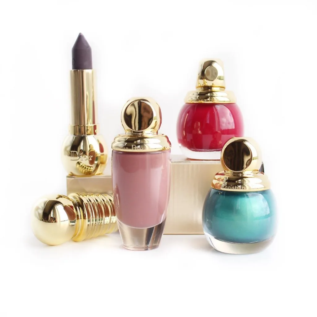 Dior ra mắt bộ sưu tập "đá quý" nhân mùa lễ hội Dior ra mắt bộ sưu tập "đá quý" nhân mùa lễ hội