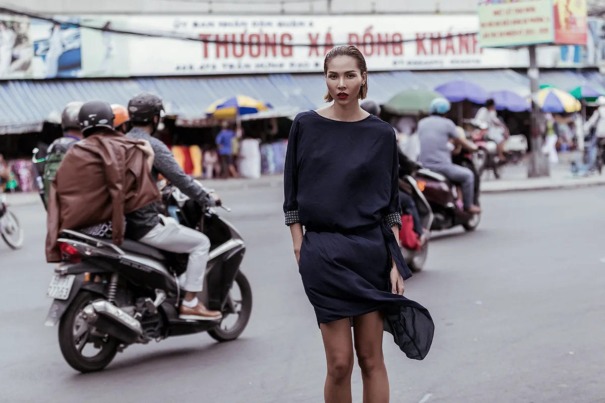 Minh Triệu cũ và mới cùng Lam giữa phố Sài Gòn