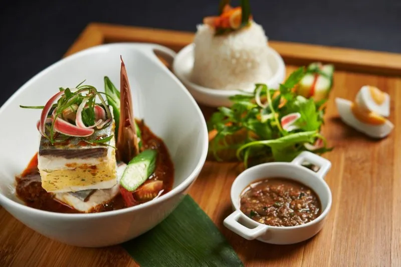 Nhà hàng Oven D’or tặng một suất ăn cho khách hàng dẫn theo bạn đi cùng. Nhà hàng Oven D’or tặng một suất ăn cho khách hàng dẫn theo bạn đi cùng.