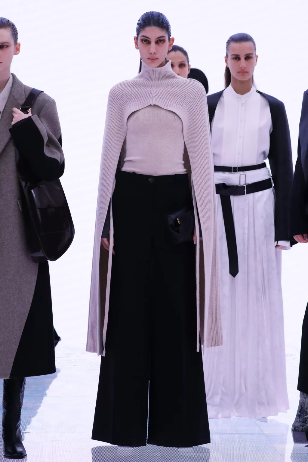 Peter Do Thu-Đông 2022 runway