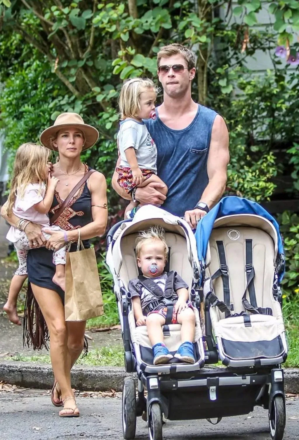 Chris Hemsworth và Elsa Pataky - Sinh ra là để dành cho nhau Chris Hemsworth và Elsa Pataky - Sinh ra là để dành cho nhau