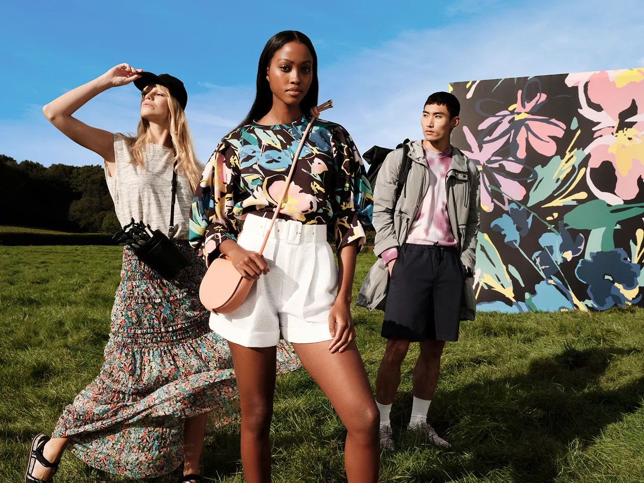 các thiết kế Xuân Hè 2022 TED BAKER